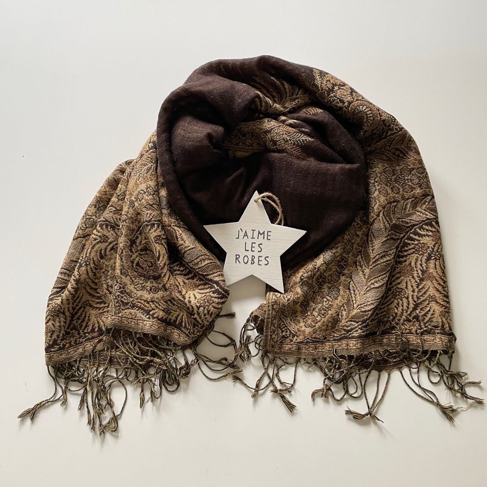 Elegant Brown and Tan Pashmina with Paisely Pattern